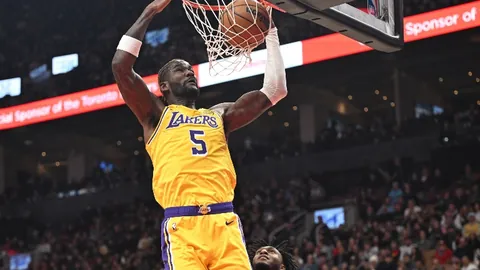 巴黎圣曼法甲第8轮逆袭里昂，内马尔助梅西一击制胜